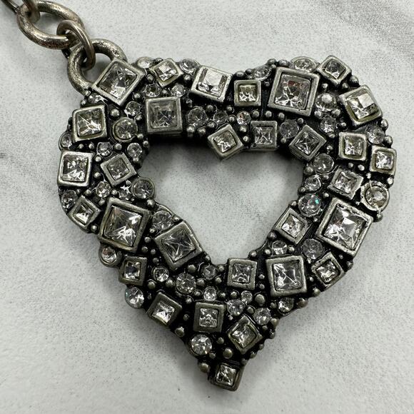 Chico's 2010 Rhinestone Heart Silver Tone Clasp On Charm ✨ - Picture 4 of 8
